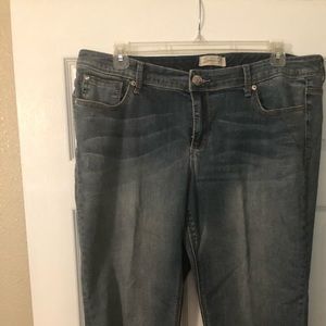 Women’s Jean Capris